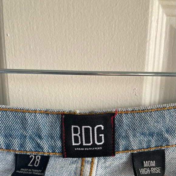 BDG High-Rise Mom Jeans (US 28) - Picture 3 of 4